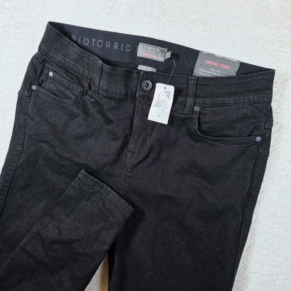 NEW Torrid Bombshell Skinny Women 14 Black Stretch Hi Rise Super Skinny 11316606